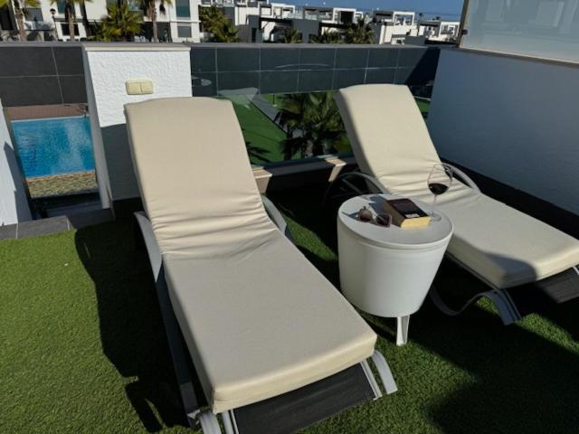 Luxury Penthouse Oasis Beach VIII Orihuela Costa Punta Prima Torrevieja Esterno foto